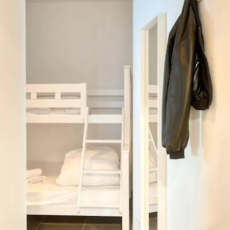 5-guest Retreat Steps From Oostende