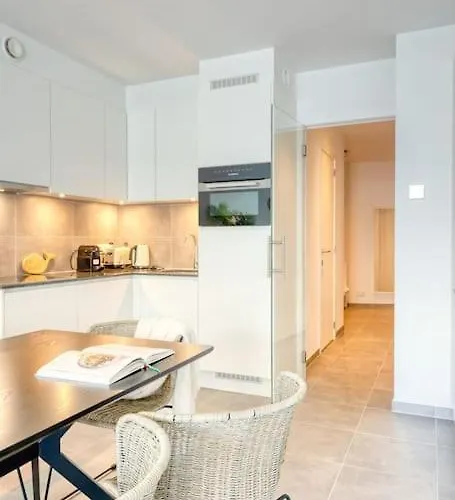 Apartamento 5-guest Retreat Steps From Ostend