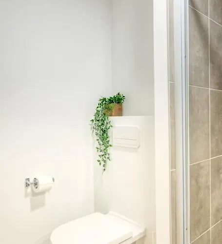 Apartamento 5-guest Retreat Steps From *